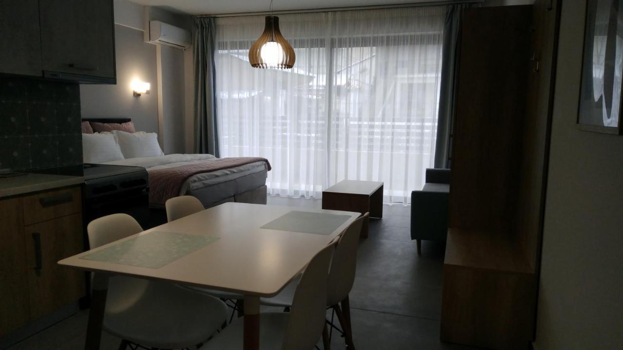 Deluxe Studio,1195485310:JPEG