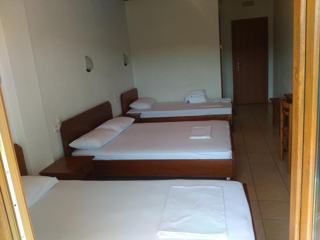 Economy Quadruple Room