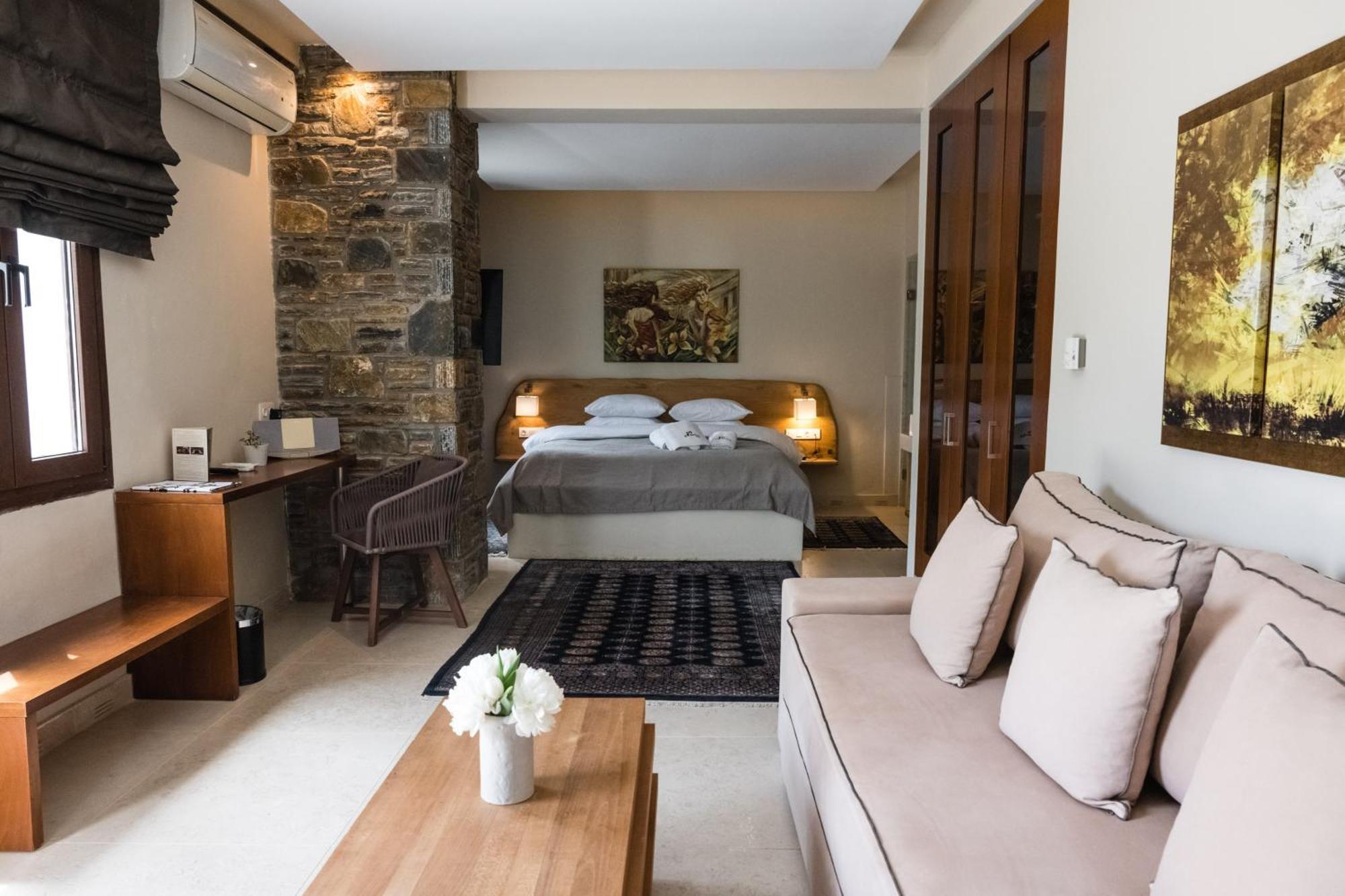 Junior Suite,1279054390:JPEG