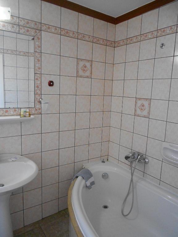 Single Room,15414136:JPEG
