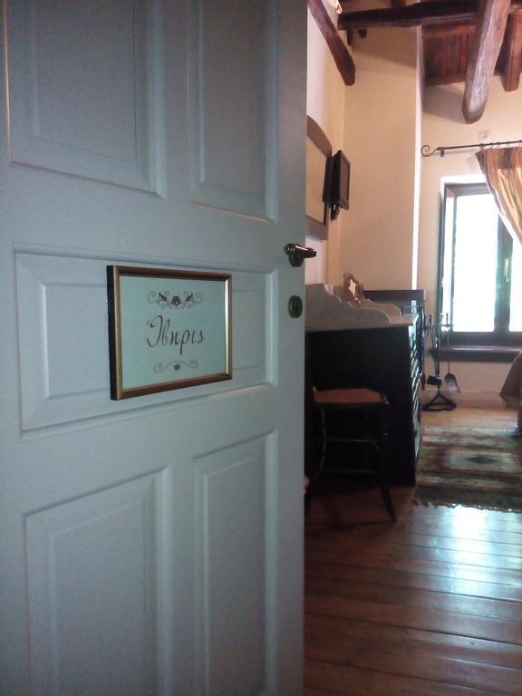 Deluxe Double Room Fireplace,327133324:JPEG