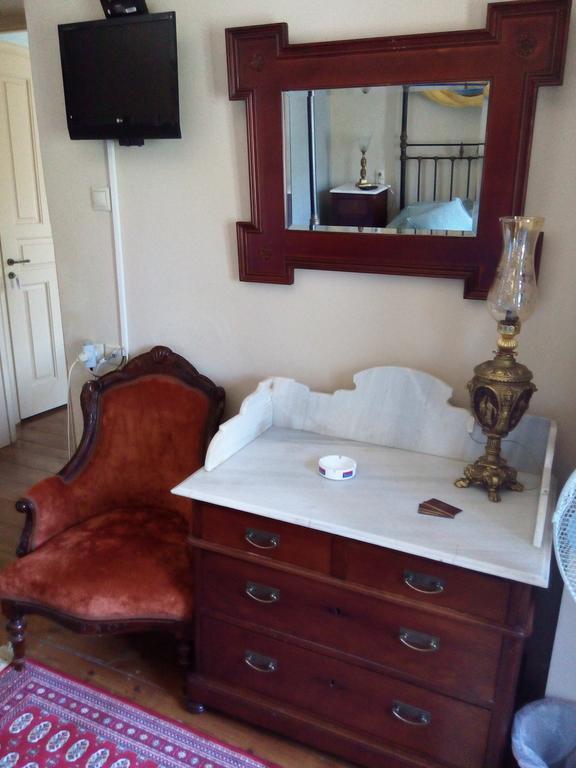 Suite Fireplace,326541394:JPEG