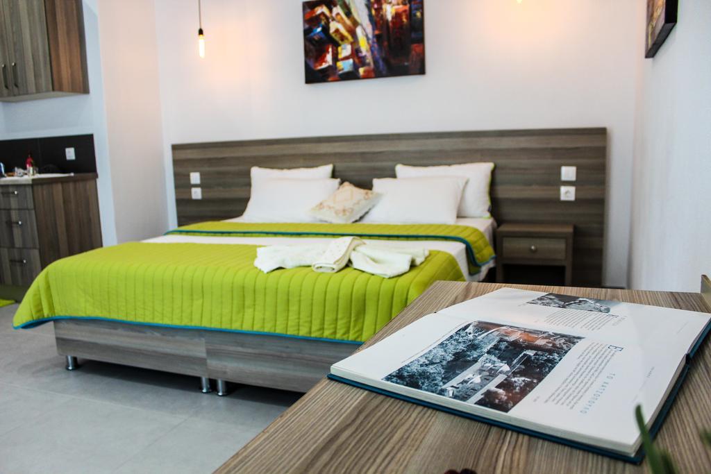 King Studio with Sofa Bed,345700918:JPEG