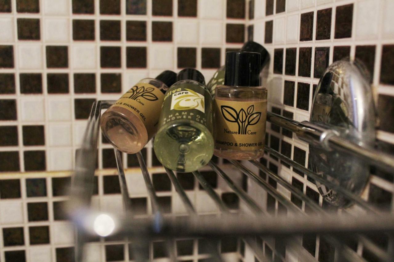 Standard Single Room,1111421958:JPEG