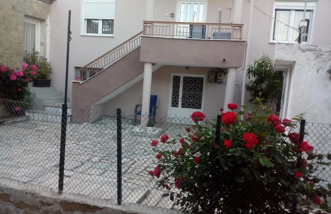 Meteora quiet house-1