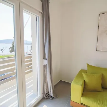 *Oasis* Best View Jacuzzi New Central Apartment-2
