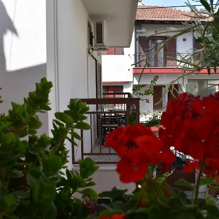 Polemarhos Guest House 8-2