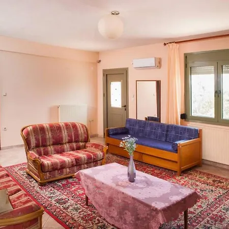 Suburban Flat In Volos-3