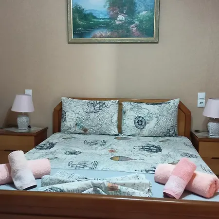 Yiannis House-2