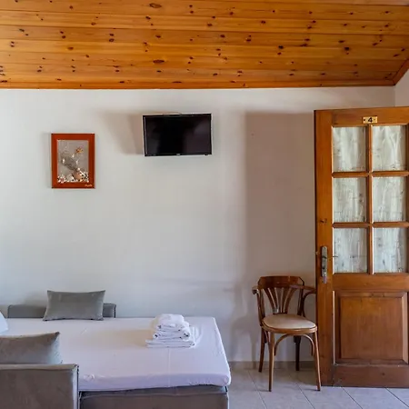 Amalia Studios Skiathos-2