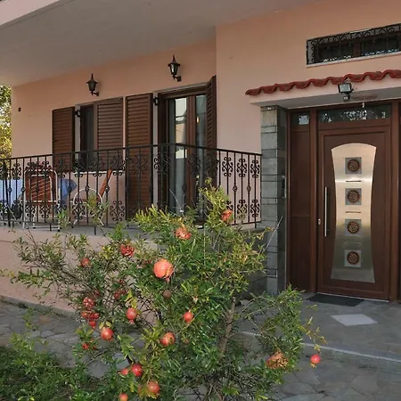 Eagle'S Family Apartment Kalampaka-2
