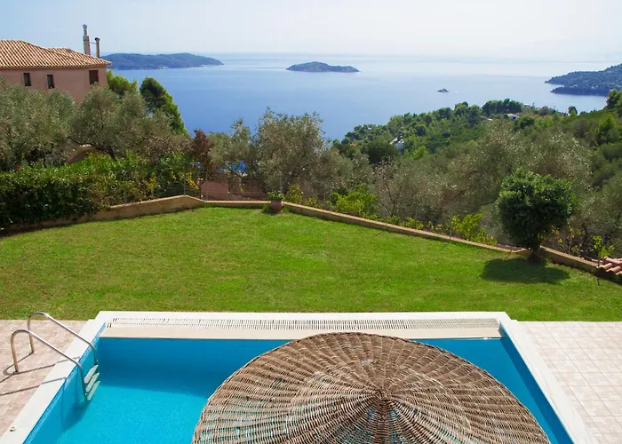 Villen mit privatem Schwimmbad in Skiathos-Stadt