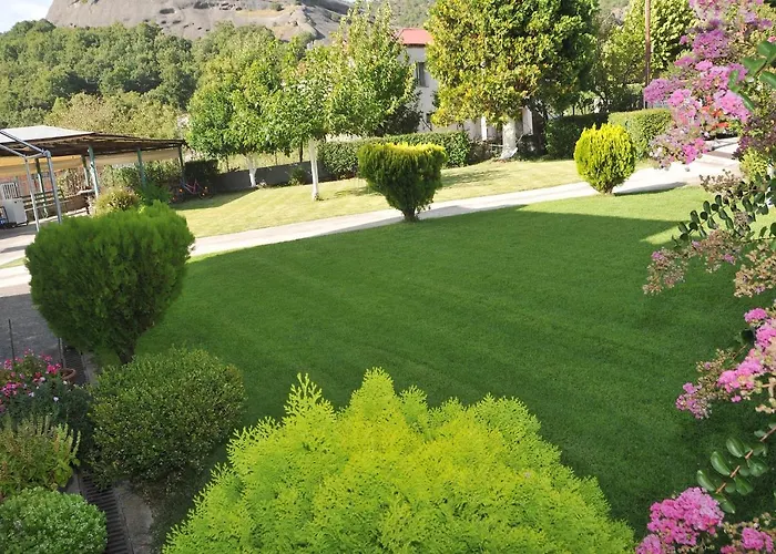 The Other Side Of Meteora With Lush Garden, Bbq & Pavillion Kalambaka