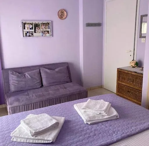 Nina'S House In The Center Of Volos