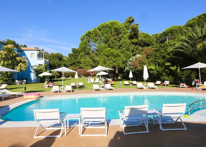 Hotels in Koukounaries