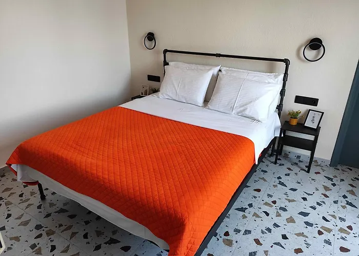 Yalla Chorefto - Hotel & Fun