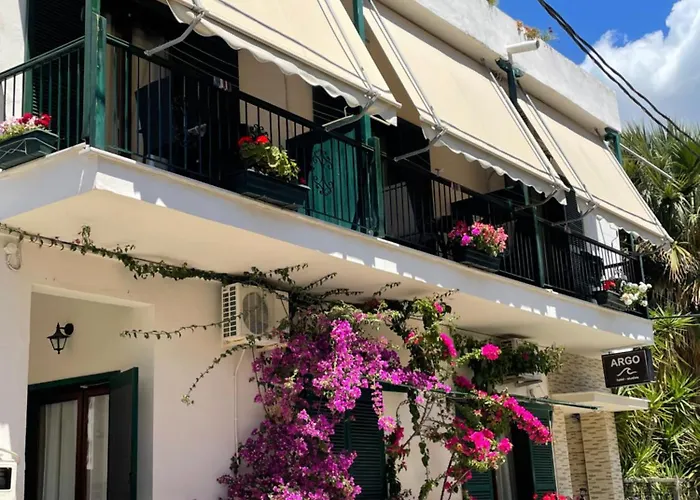 Αργω Aparthotel Καλά Νερά