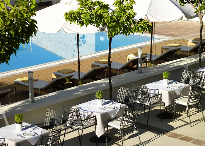 Hotels in Platanias (Skiathos)