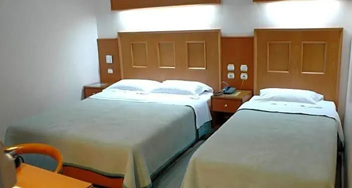 Hoteles cerca del "Aeropuerto" - Aeropuerto nacional de Kozani Airport (KZI), en Kalambaka