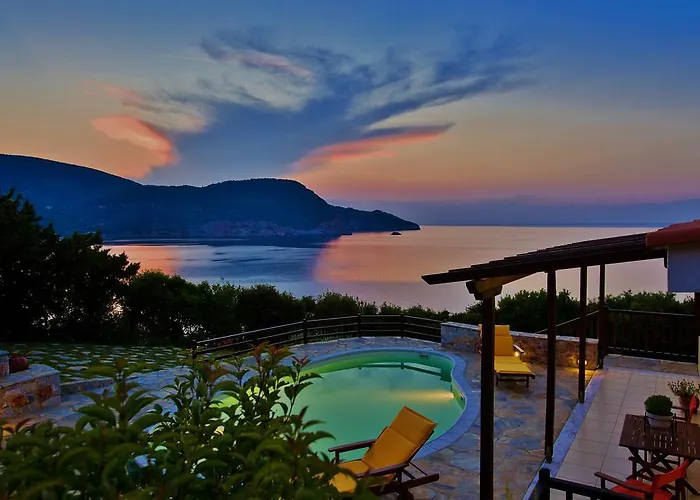 Porto Skopelos Villas con Piscina